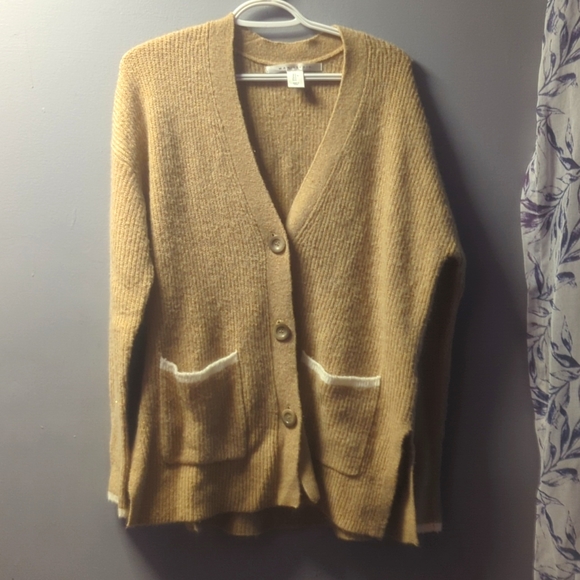 Max Studio Size Large - Picture 1 of 3